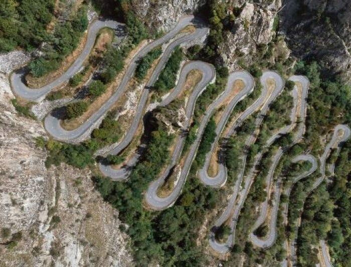 Lacets-de-Montvernier-©Getty-Oleg-Lopatkin